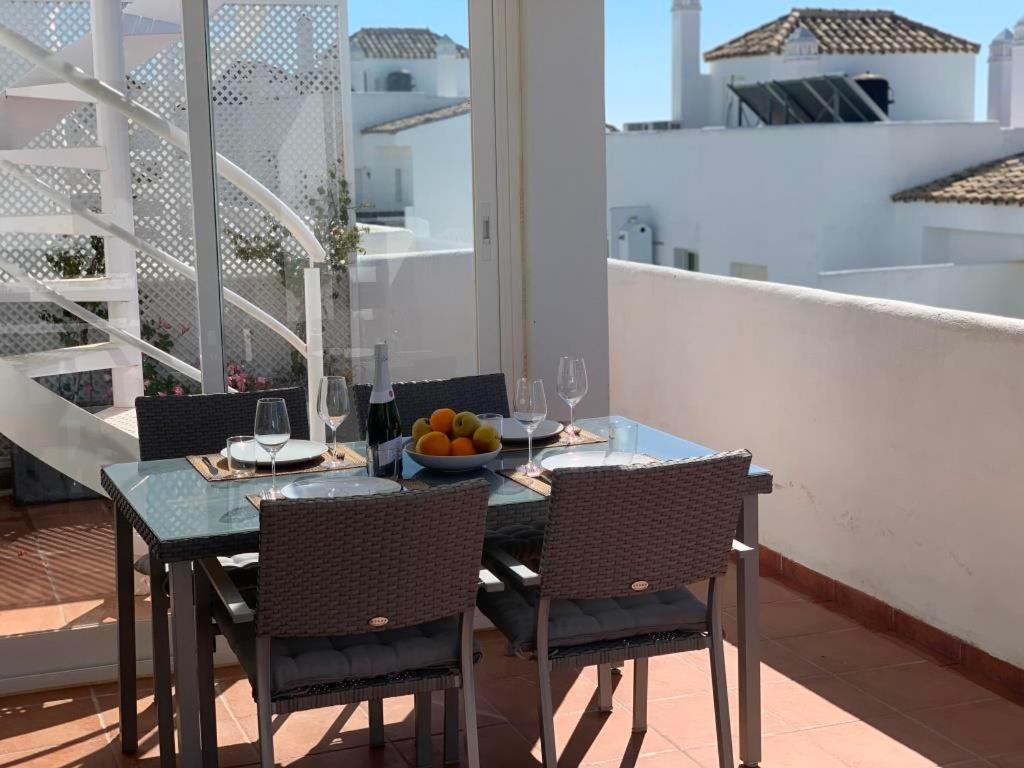 Atico Romano Estepona Eksteriør billede